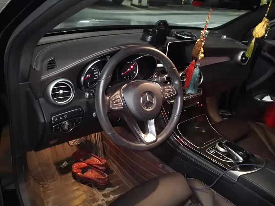 Mercedes-Benz GLC — миниатюра 12