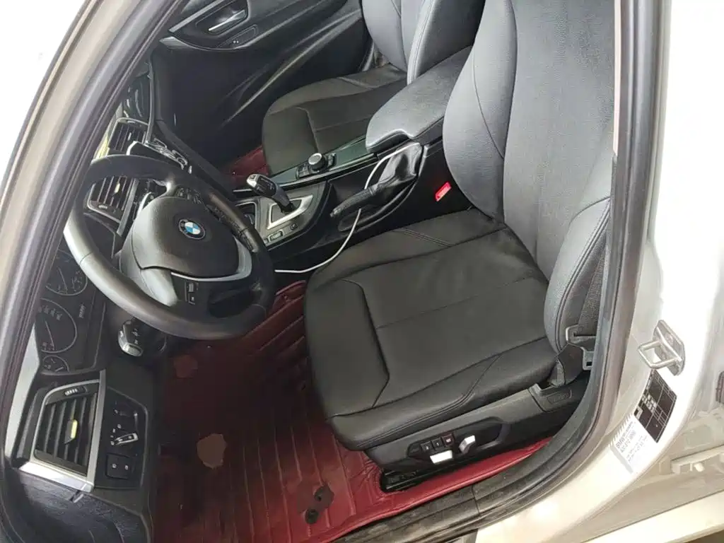 BMW 3 Series — миниатюра 15