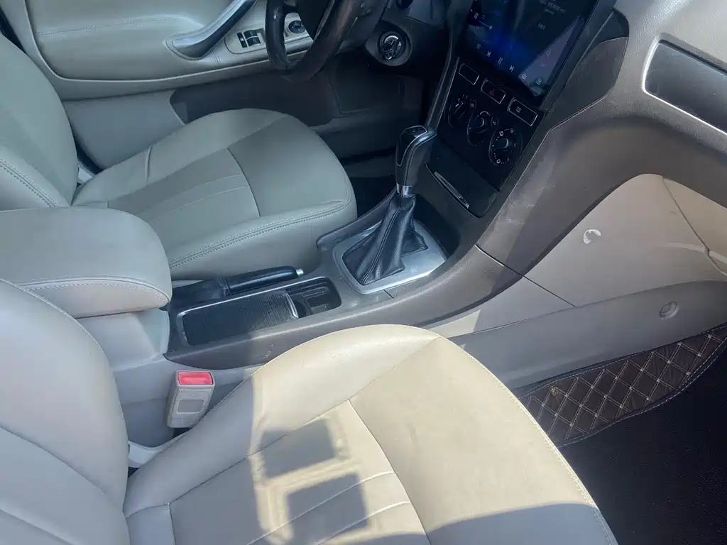 Ford Mondeo 2013 2.3L Luxury