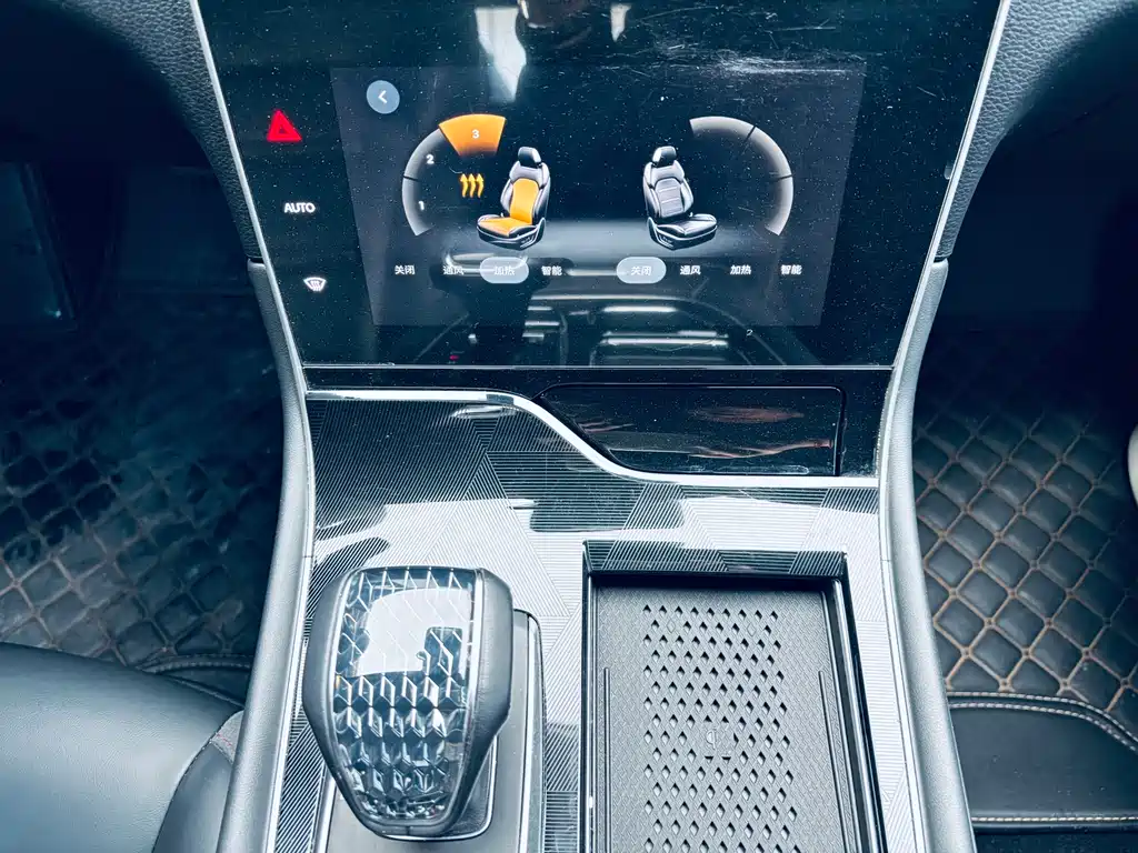 GAC TRUMPCHI GS4 PLUS