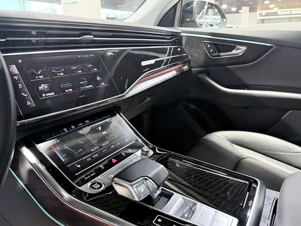 Audi Q8 — миниатюра 6