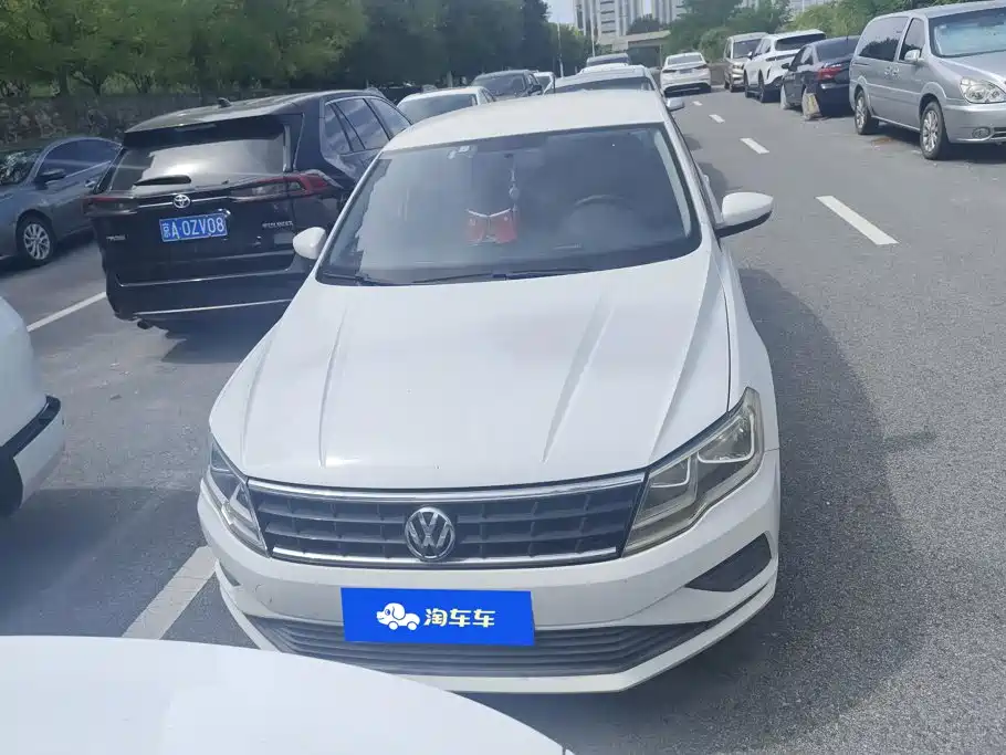Volkswagen Jetta — миниатюра 2