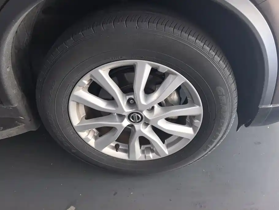 Nissan X-Trail — миниатюра 6