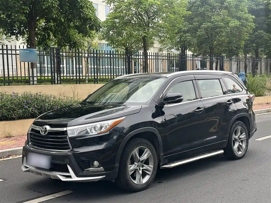 Toyota Highlander 2016