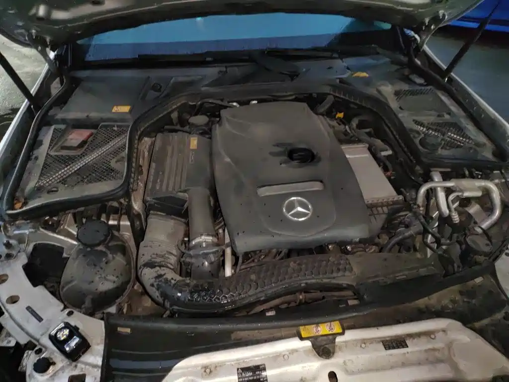 Mercedes-Benz C-Class — миниатюра 11