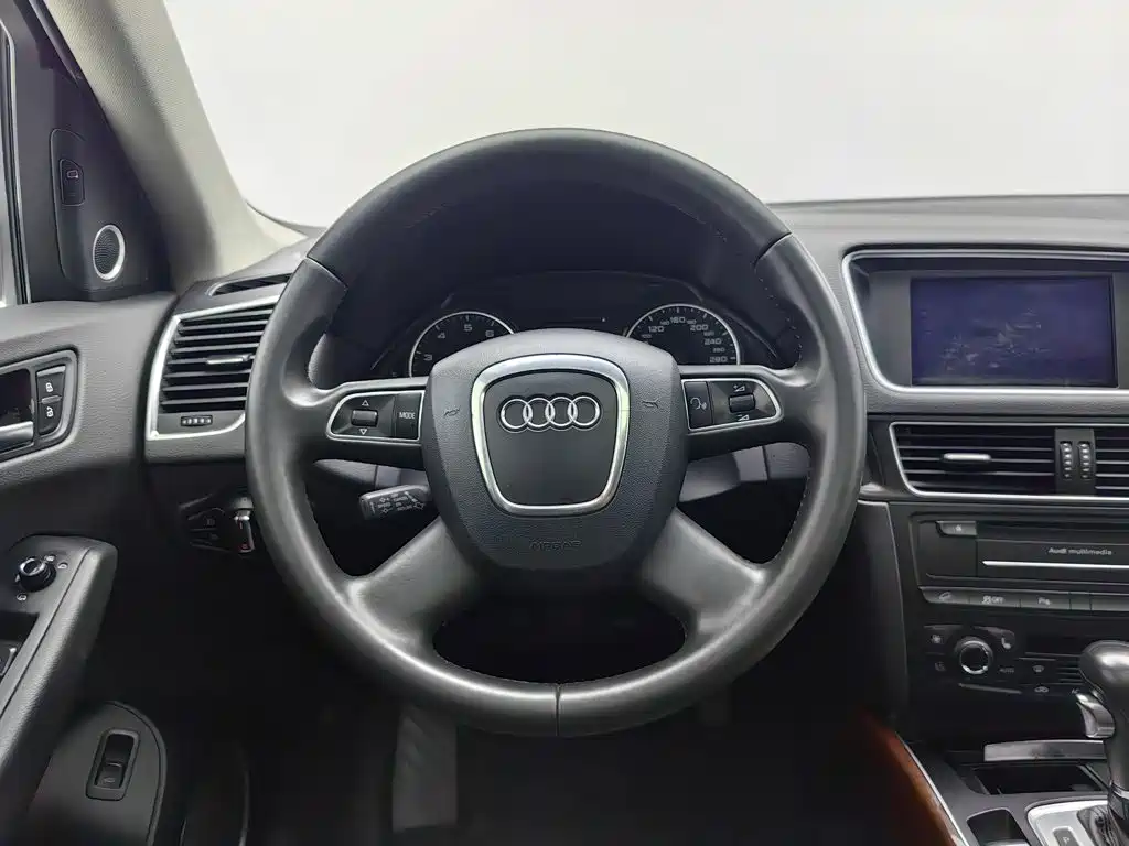 Audi Q5 — миниатюра 11