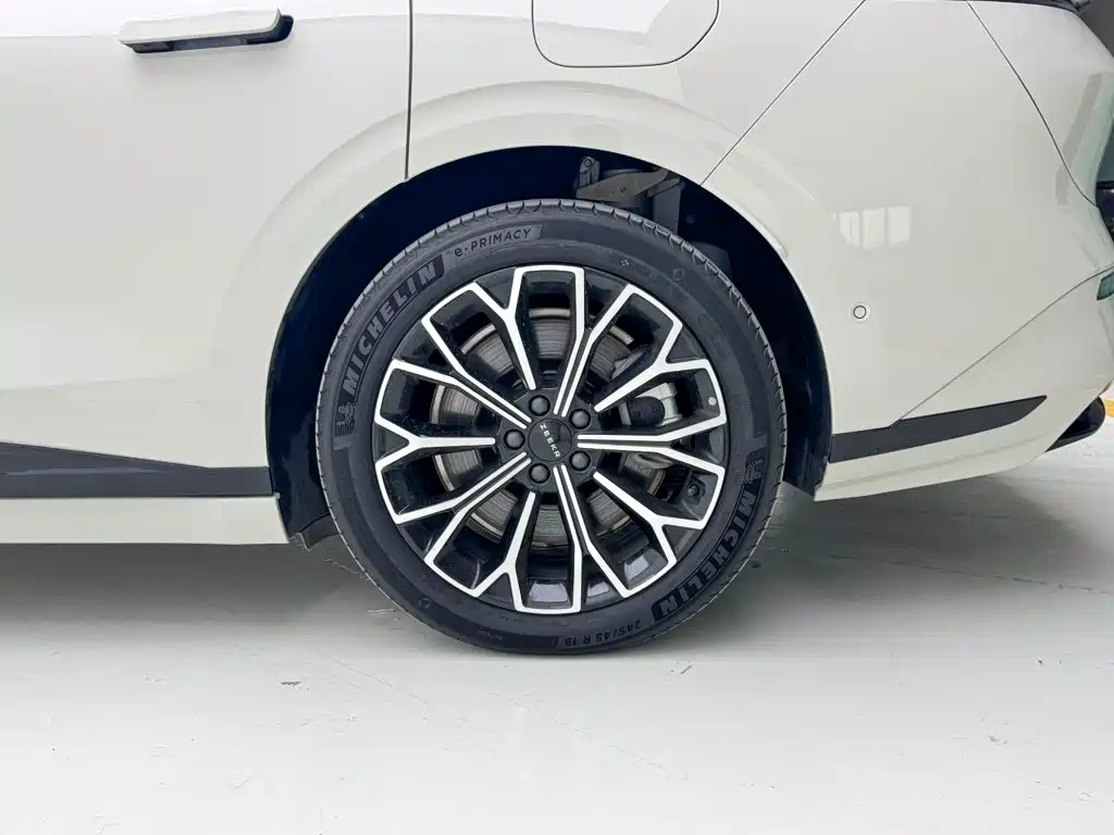 Zeekr Крайний Криптон 007 GT — миниатюра 18