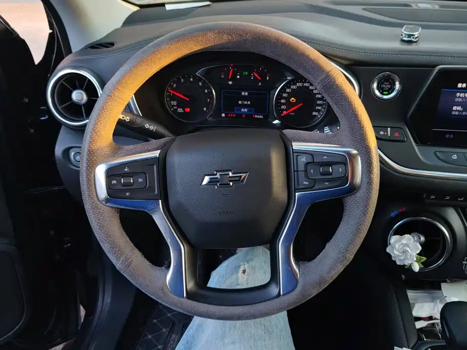 Chevrolet Blazer — миниатюра 15