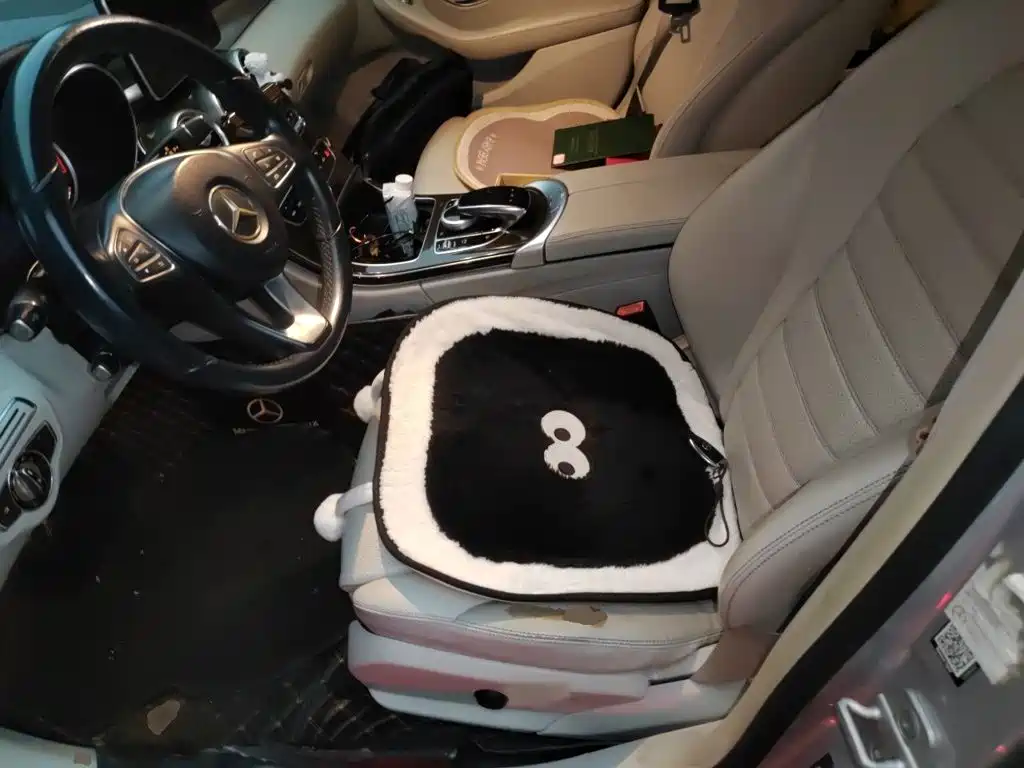Mercedes-Benz C-Class — миниатюра 8