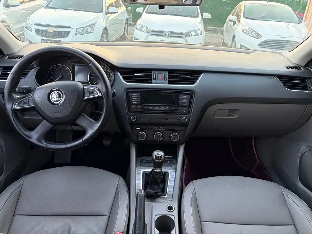 Skoda Octavia — миниатюра 9