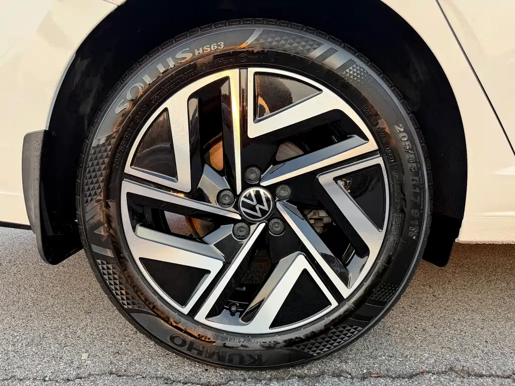 Volkswagen Sagitar — миниатюра 28