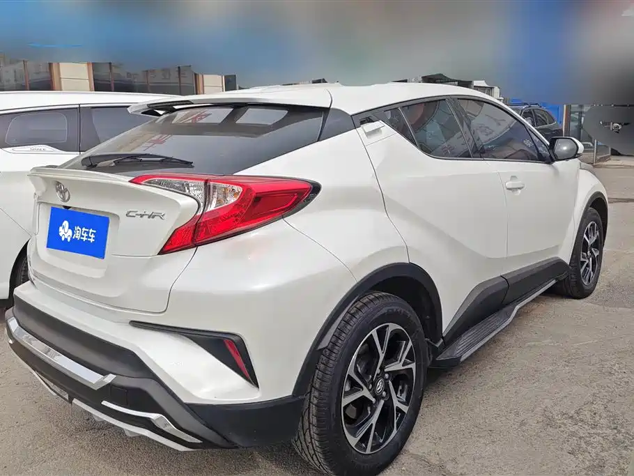 TOYOTA C HR
