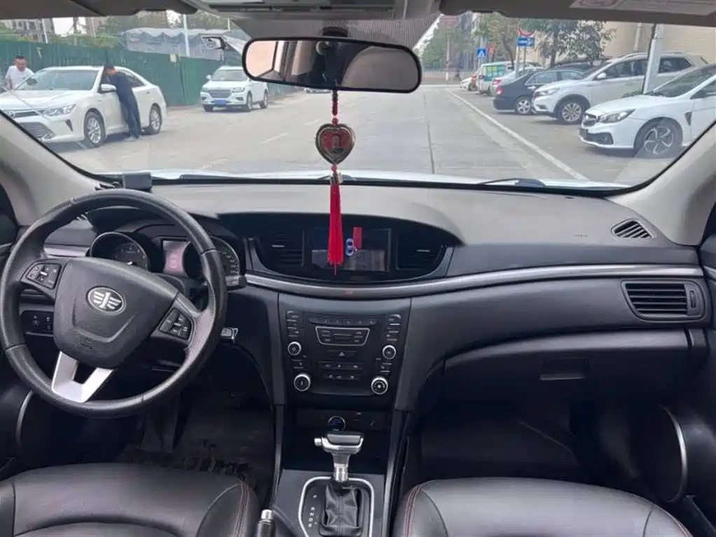 Bestune B50 2016 1.6L AT Comfort