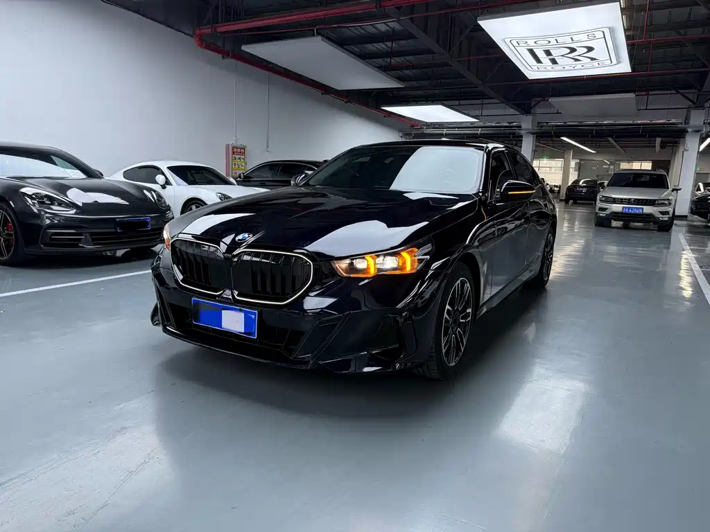 BMW 5 Series 2025