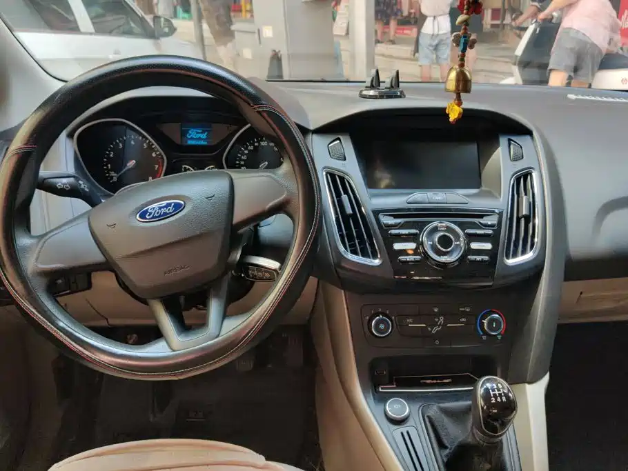 Ford Focus — миниатюра 12