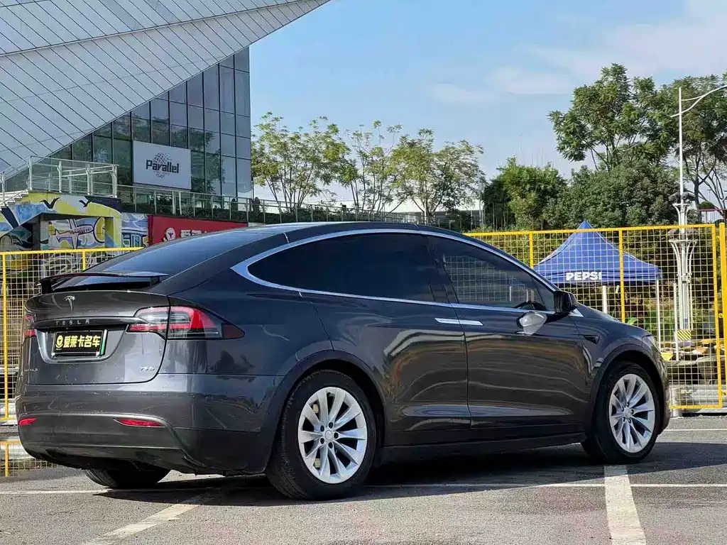 Tesla Model X 2016 Model X 75D