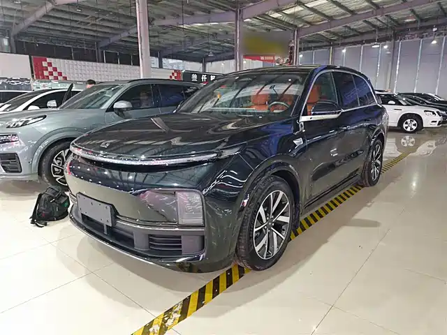 IDEAL CAR IDEAL L8 2023