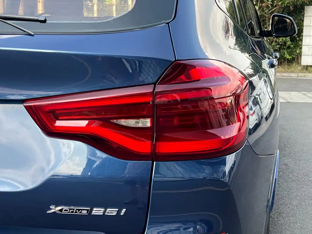 BMW X3 — миниатюра 30