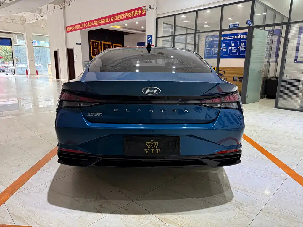 Hyundai Elantra — миниатюра 6