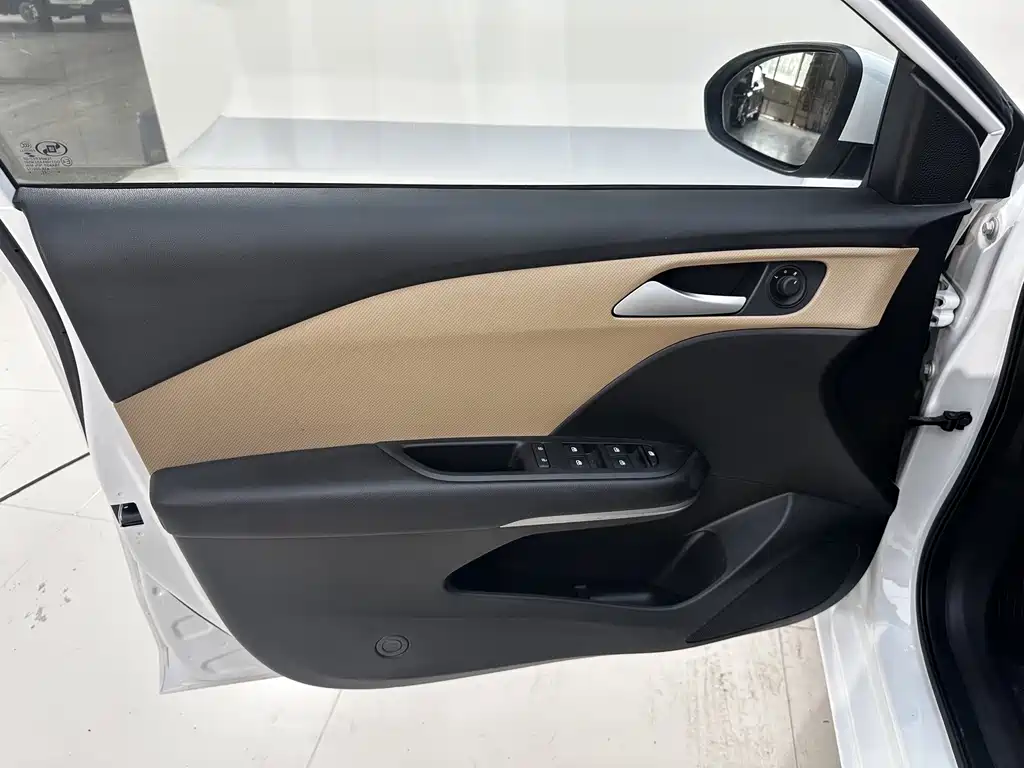 Chevrolet Monza 2022 320 AT Enjoy