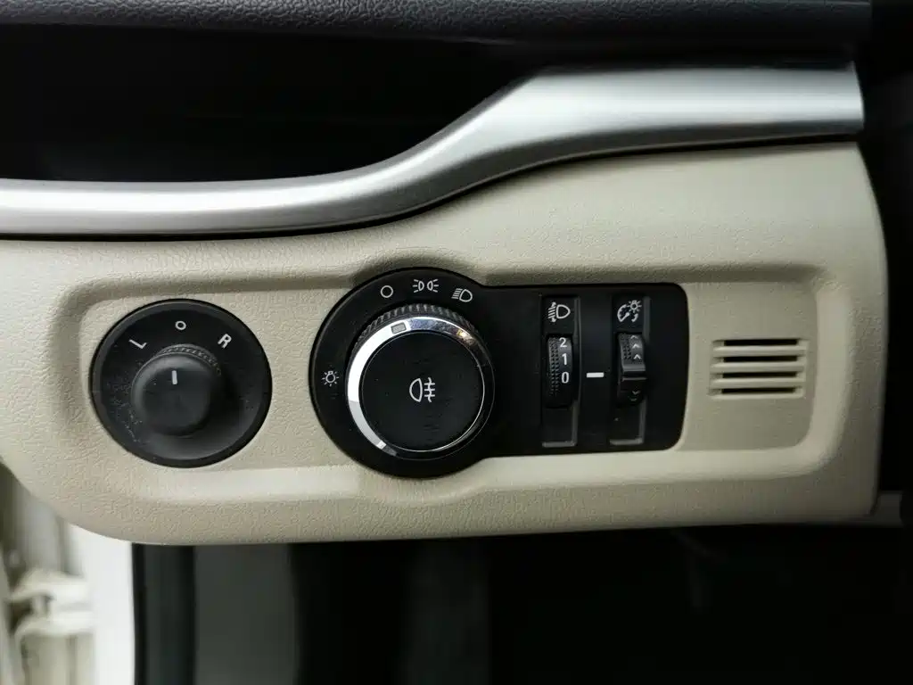 Buick Excelle — миниатюра 21