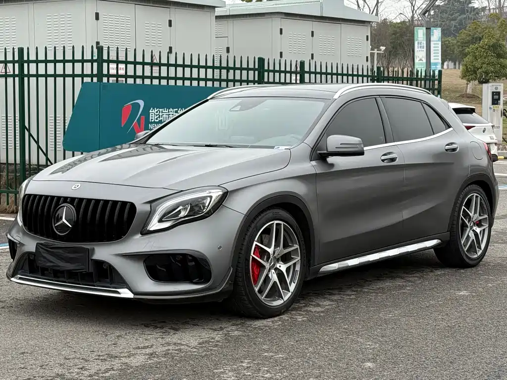 Mercedes-Benz GLA AMG 2018