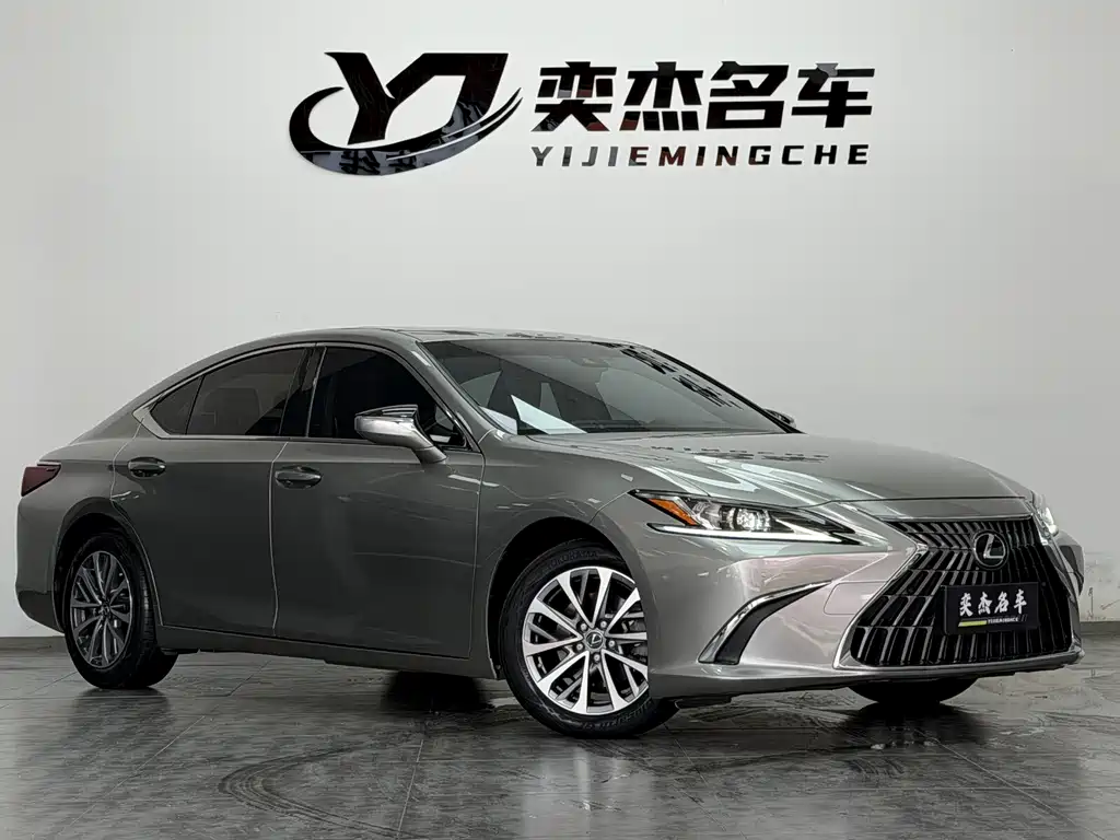 Lexus ES 2022 200