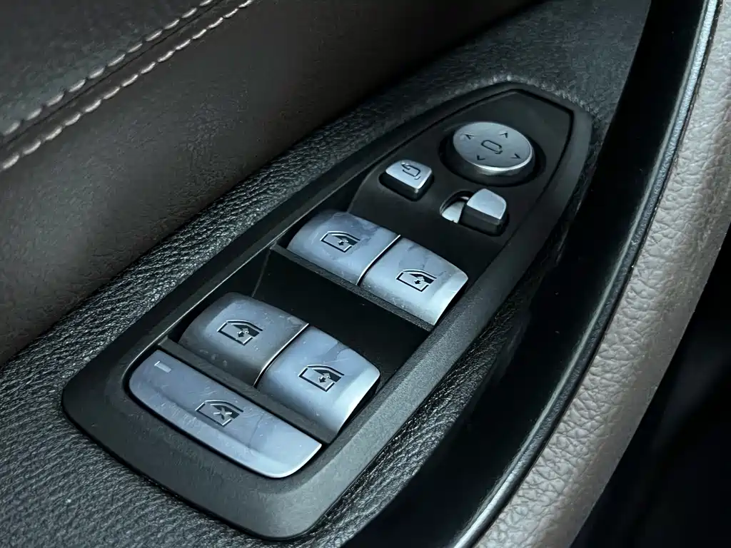 BMW X1 — миниатюра 14