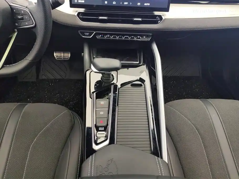 GEELY AUTOMOBILE XINGRUI