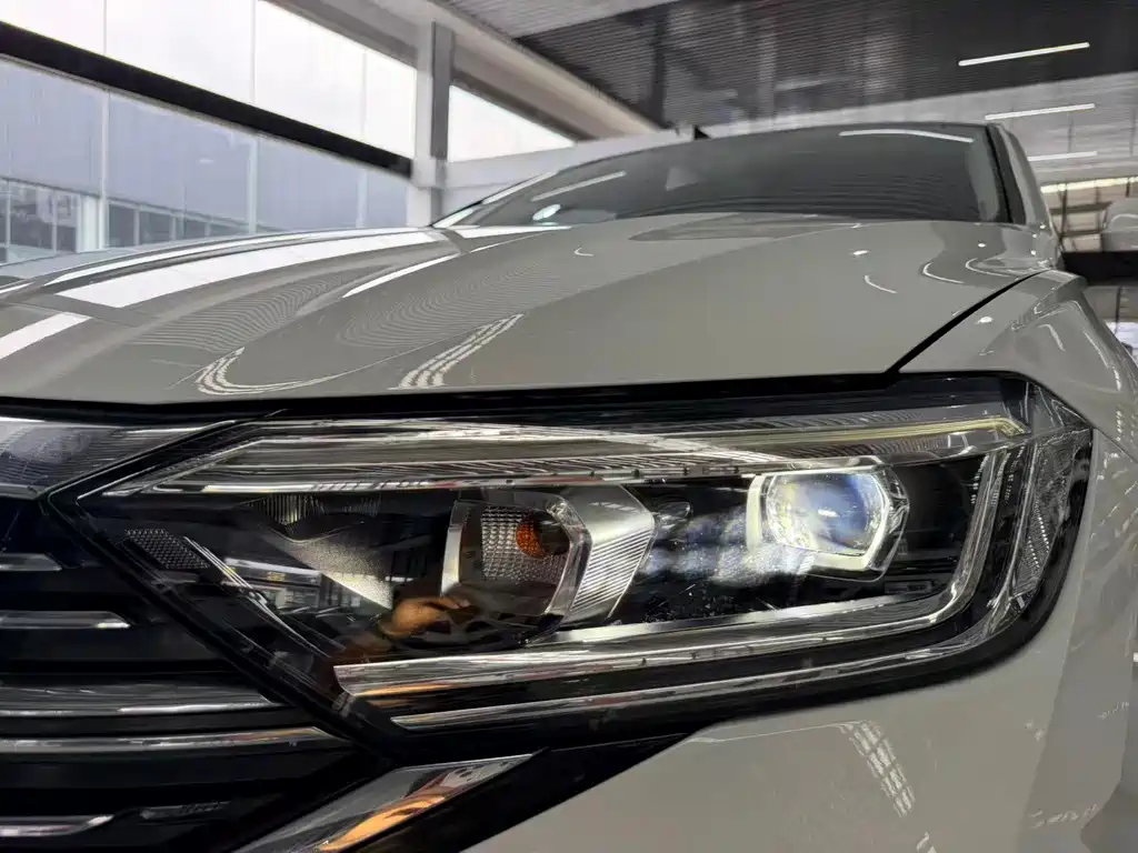 Volkswagen Sagitar — миниатюра 10