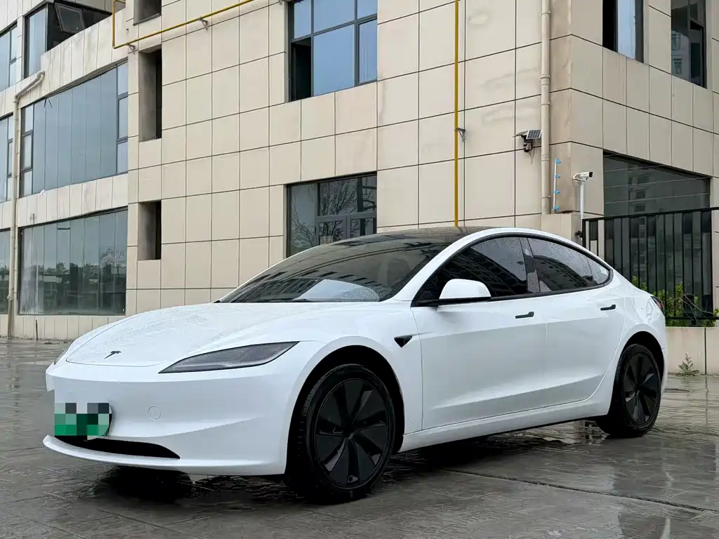 Tesla Model 3 2026
