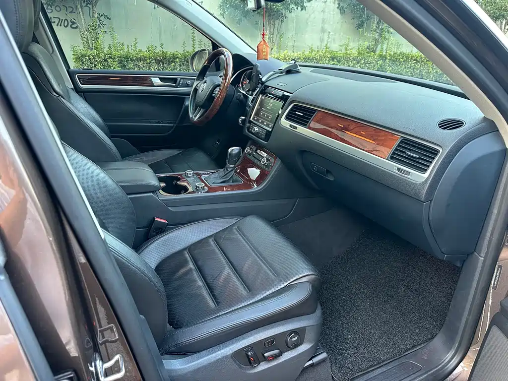 Volkswagen Touareg — миниатюра 22