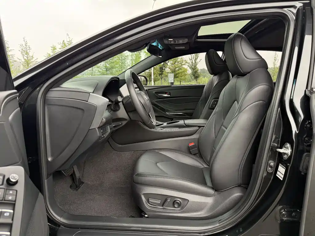 Toyota Avalon 2023 2.0L Luxury