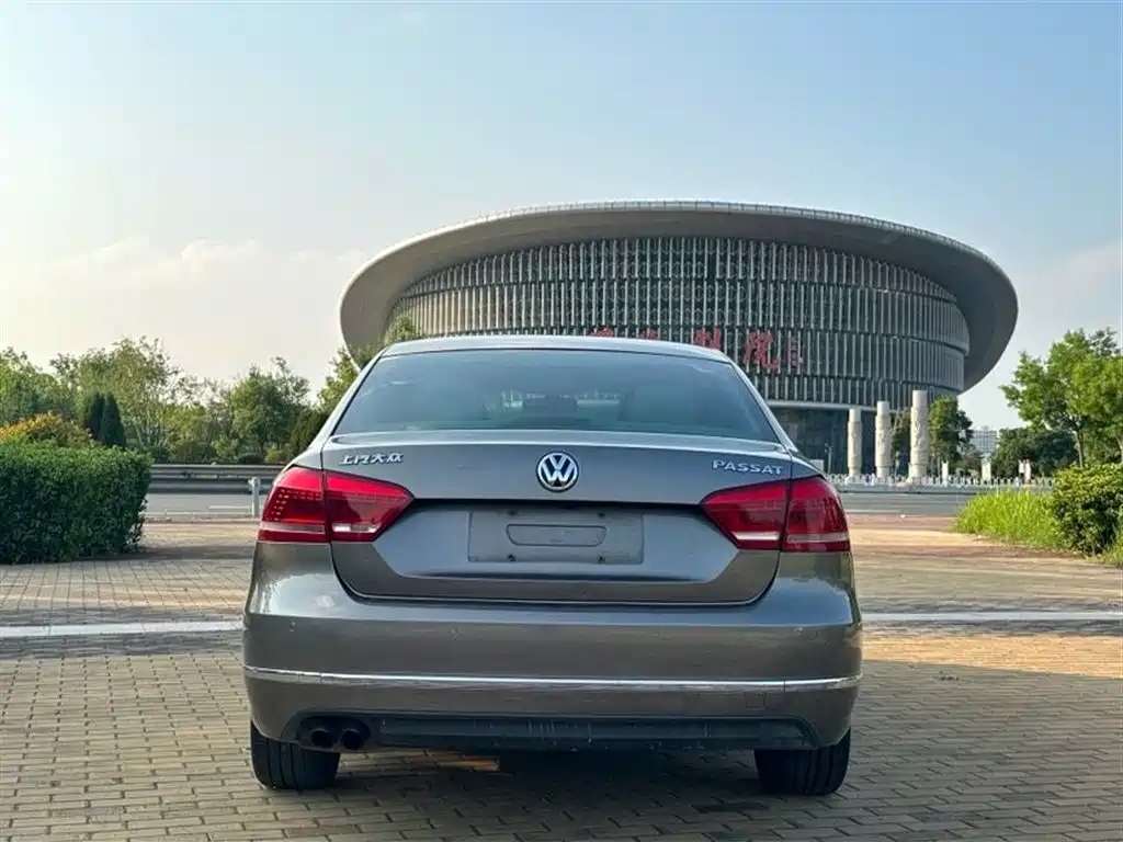 Volkswagen Passat 2011 1.8TSI DSG