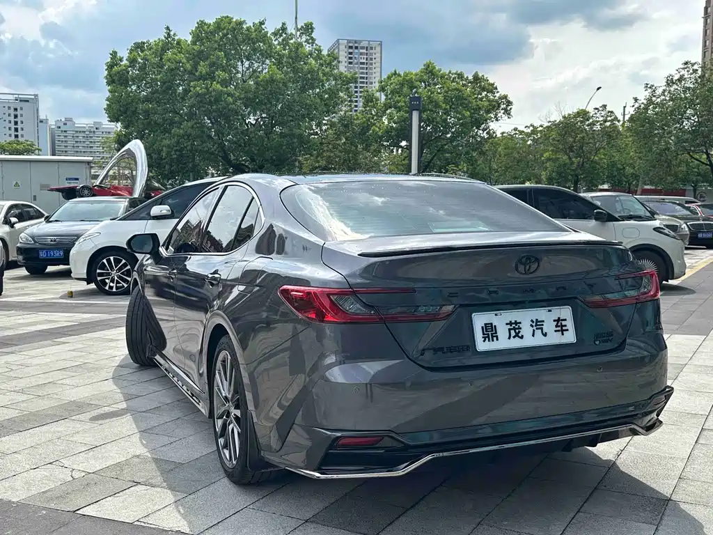 Toyota Camry 2025 2.0HXS