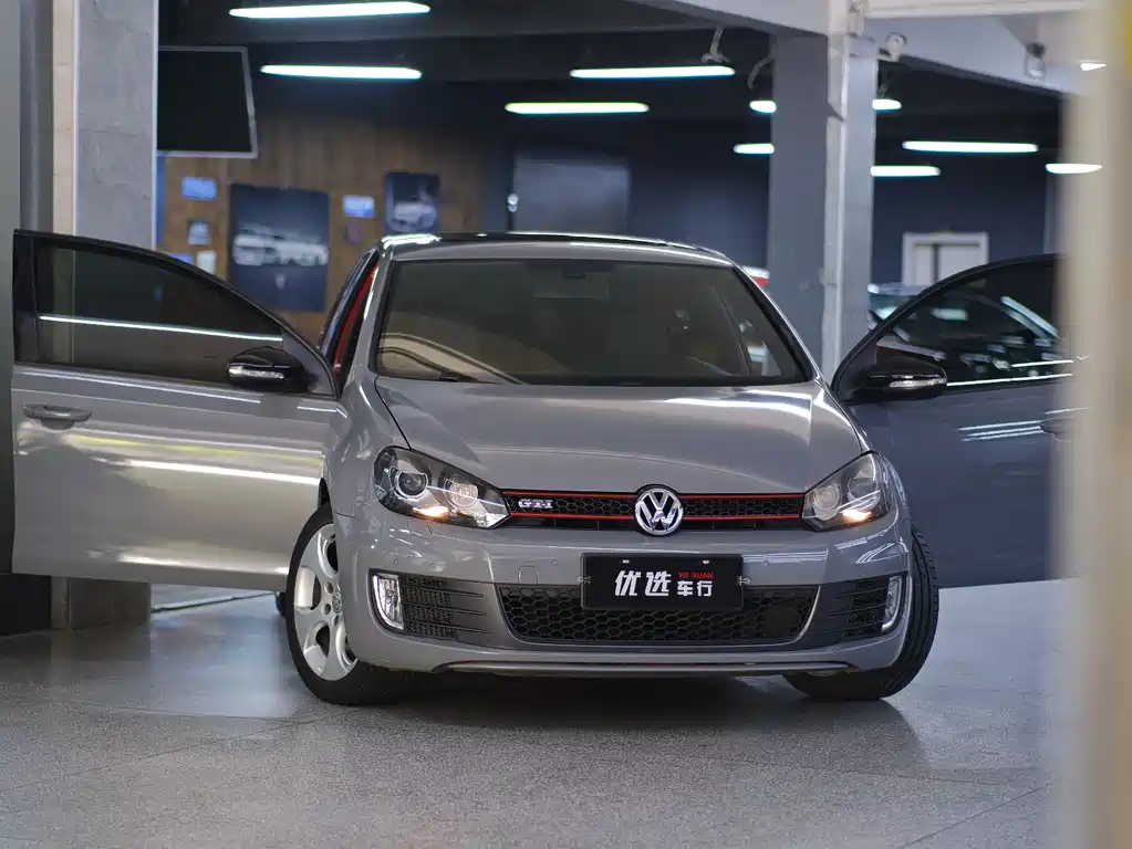 Volkswagen Golf GTI 2010
