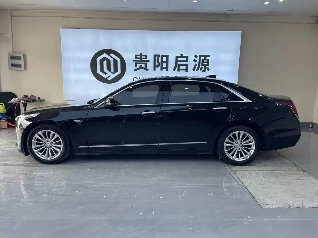 Cadillac CT6 2017 28T Fashion