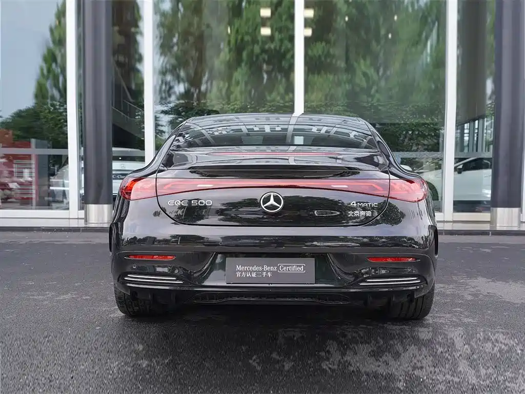 Mercedes-Benz EQE 2025 500 4MATIC