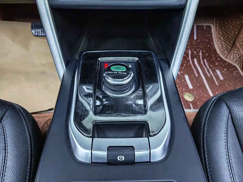 Land Rover Discovery Sport — миниатюра 12