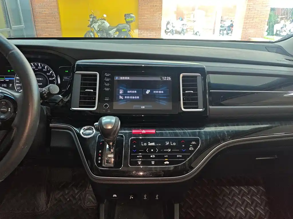 Honda Elysion — миниатюра 14