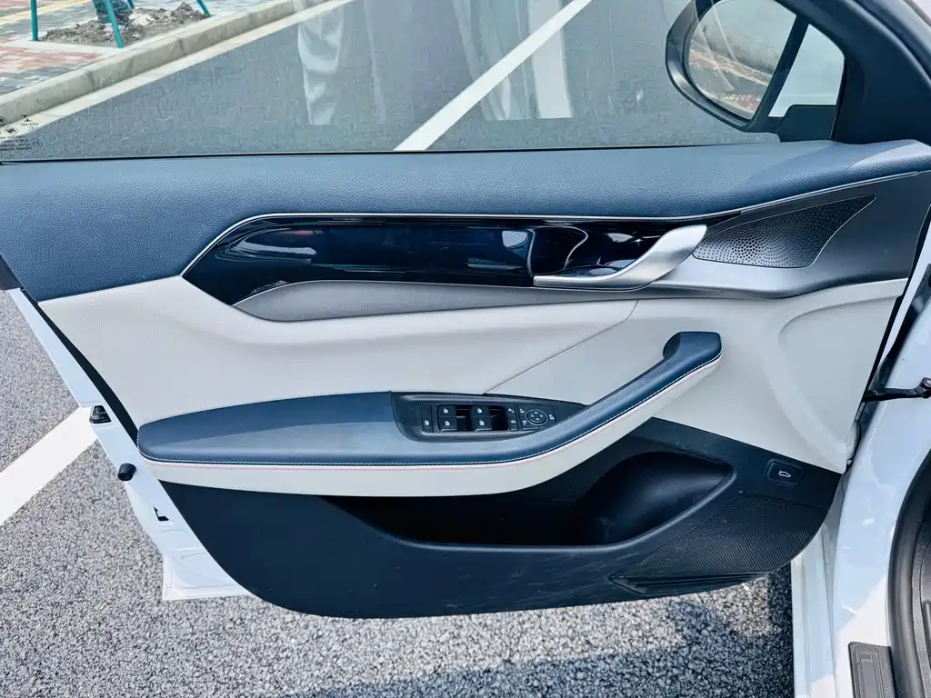 BYD Qin Plus PLUS 2021 EV 400KM Luxury