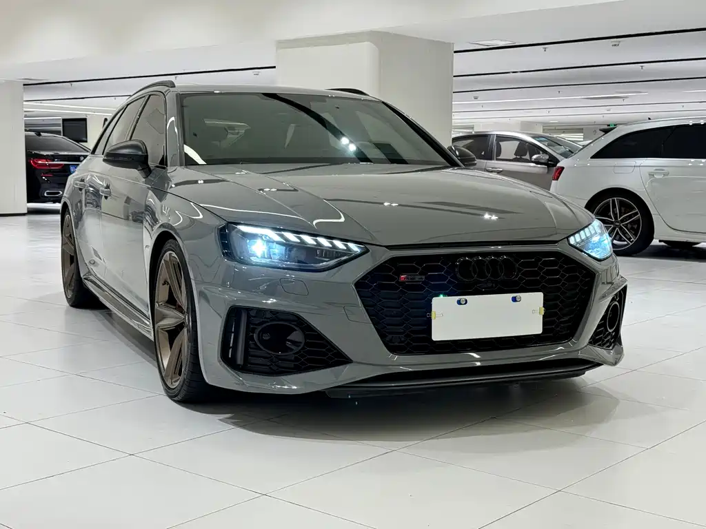 Audi RS 4 — миниатюра 3
