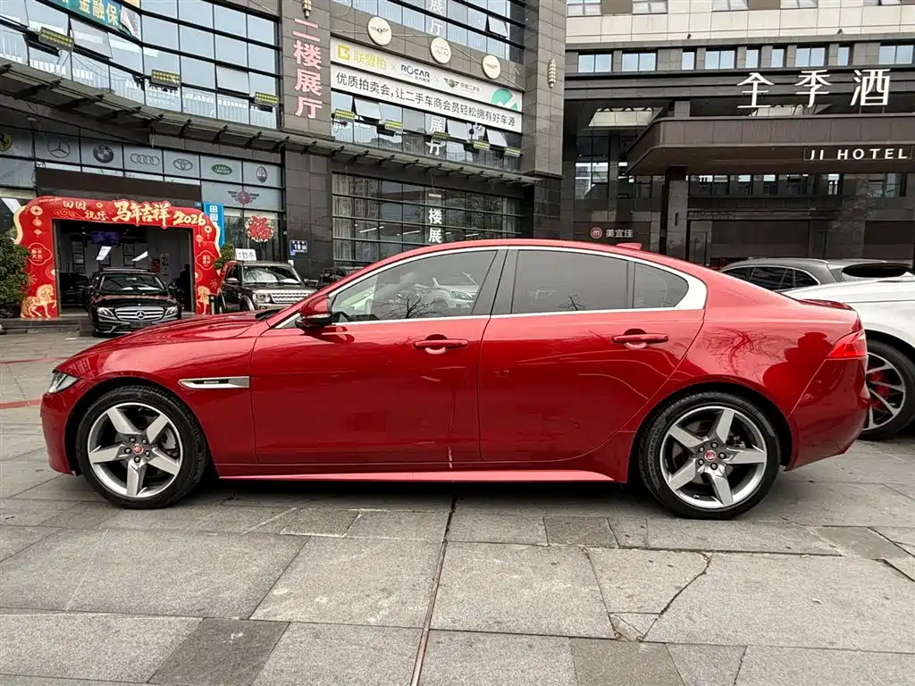 Jaguar XE 2017 2.0T 200PS R-Sport
