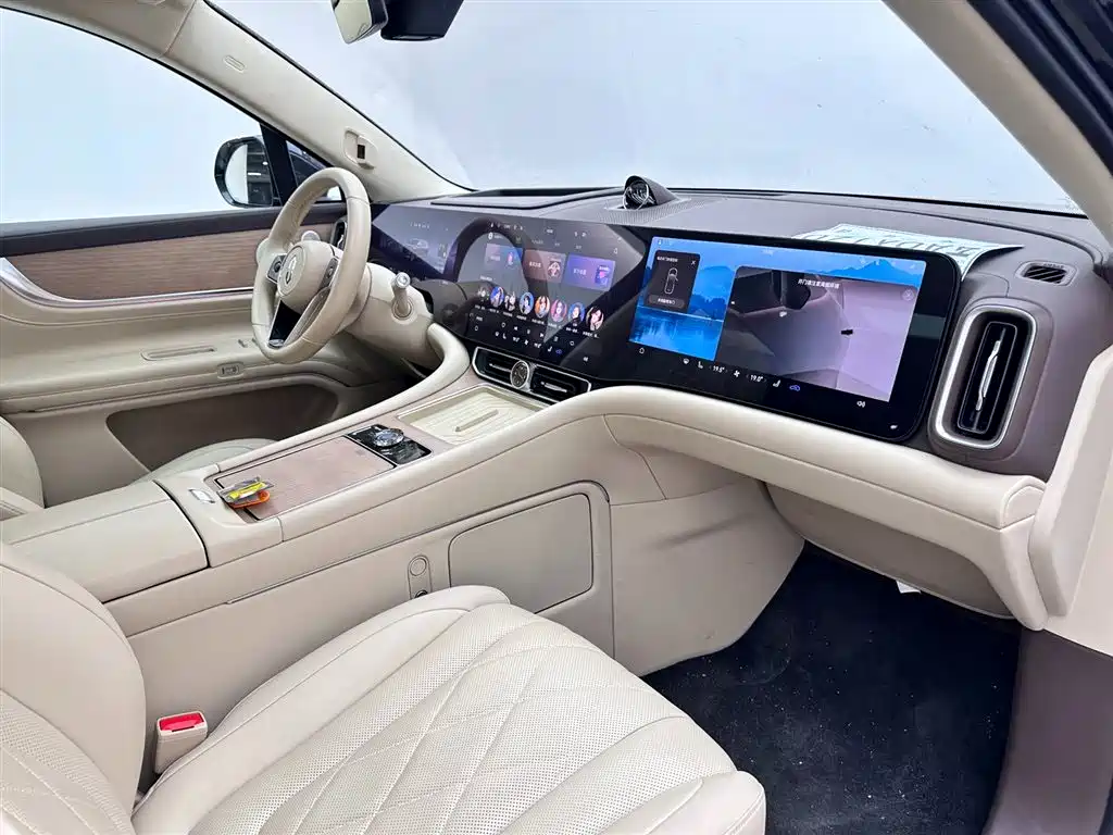 AITO ASK THE WORLD M9