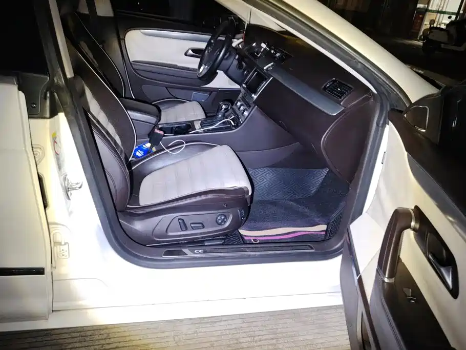 Volkswagen CC — миниатюра 8
