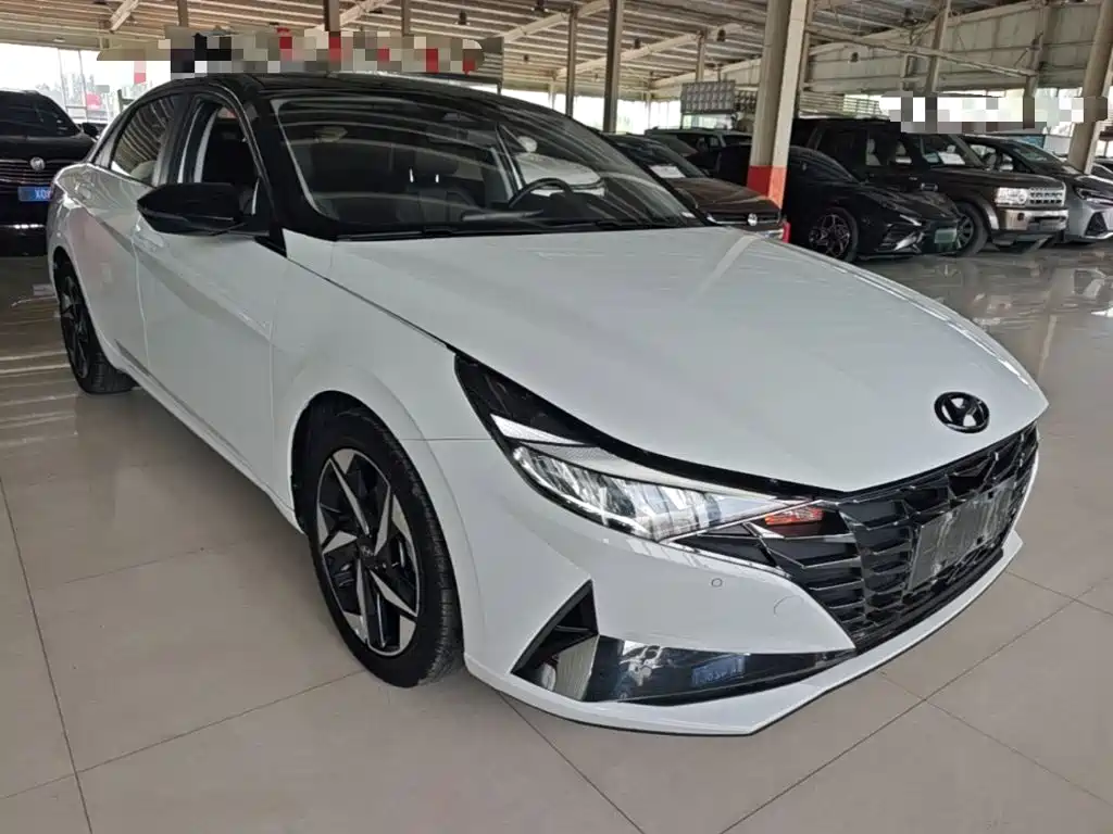 Hyundai Elantra — миниатюра 4