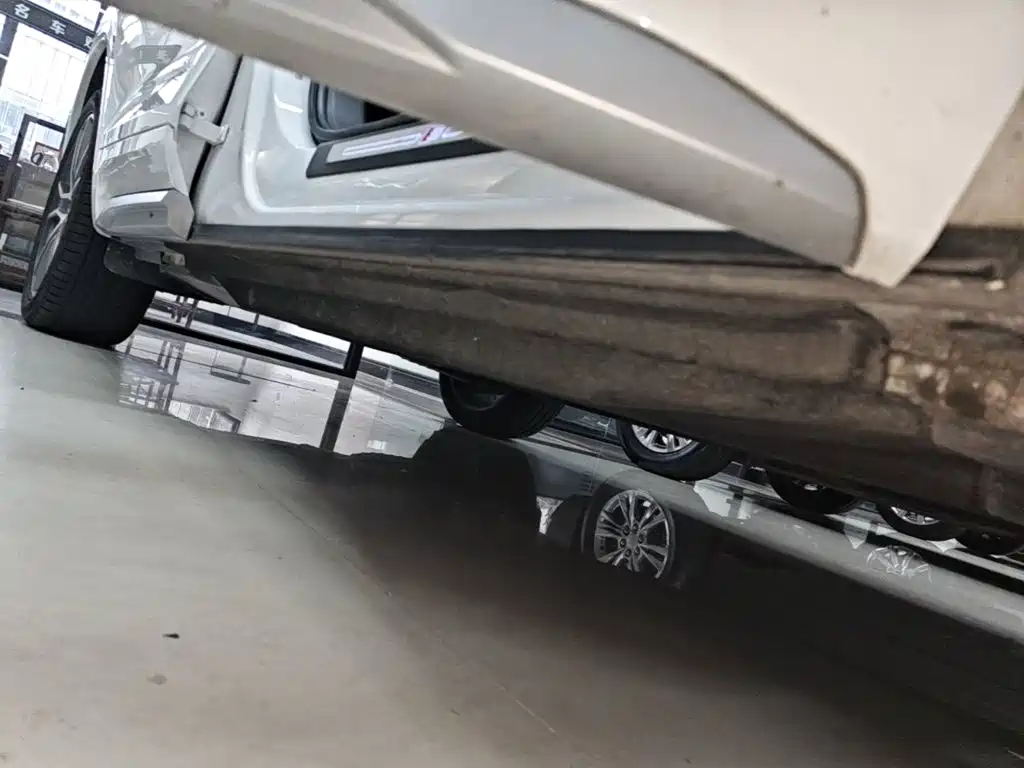 Audi Q5L — миниатюра 21