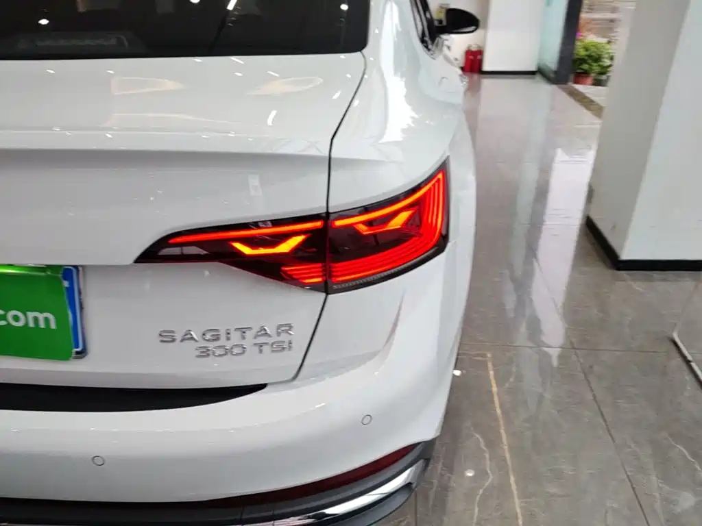 Volkswagen Sagitar — миниатюра 8