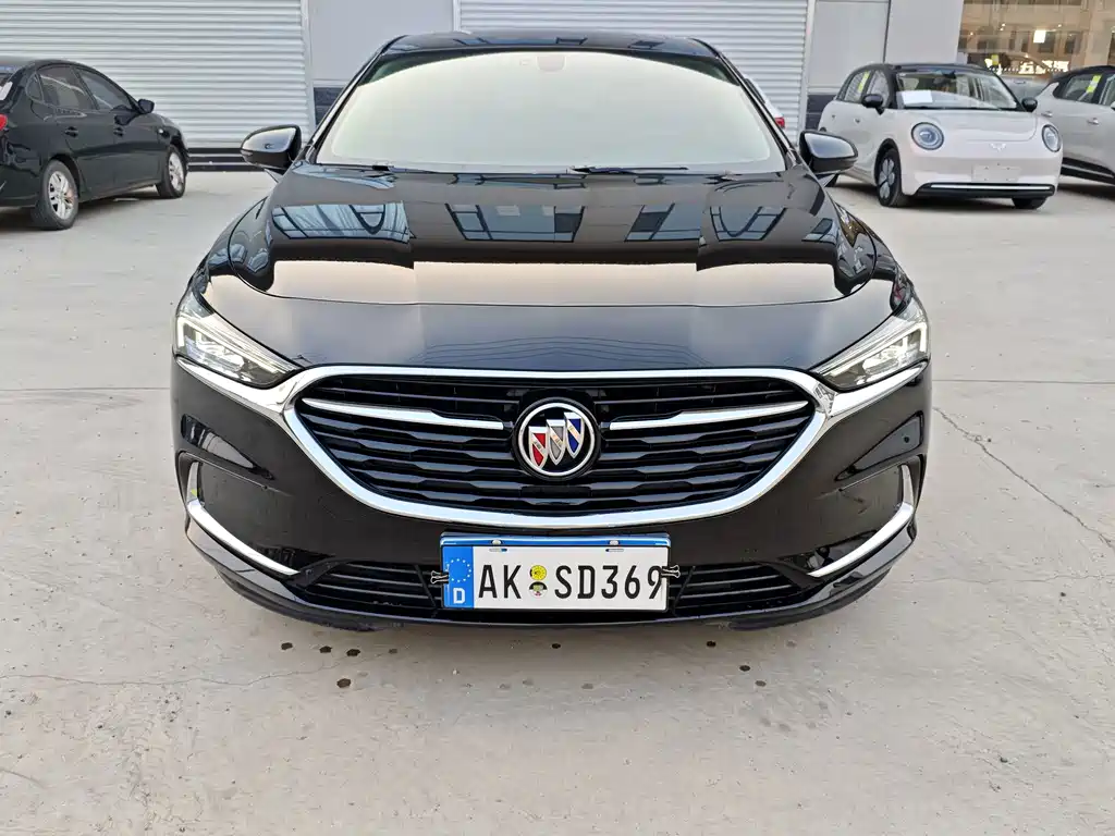 Buick LaCrosse — миниатюра 2