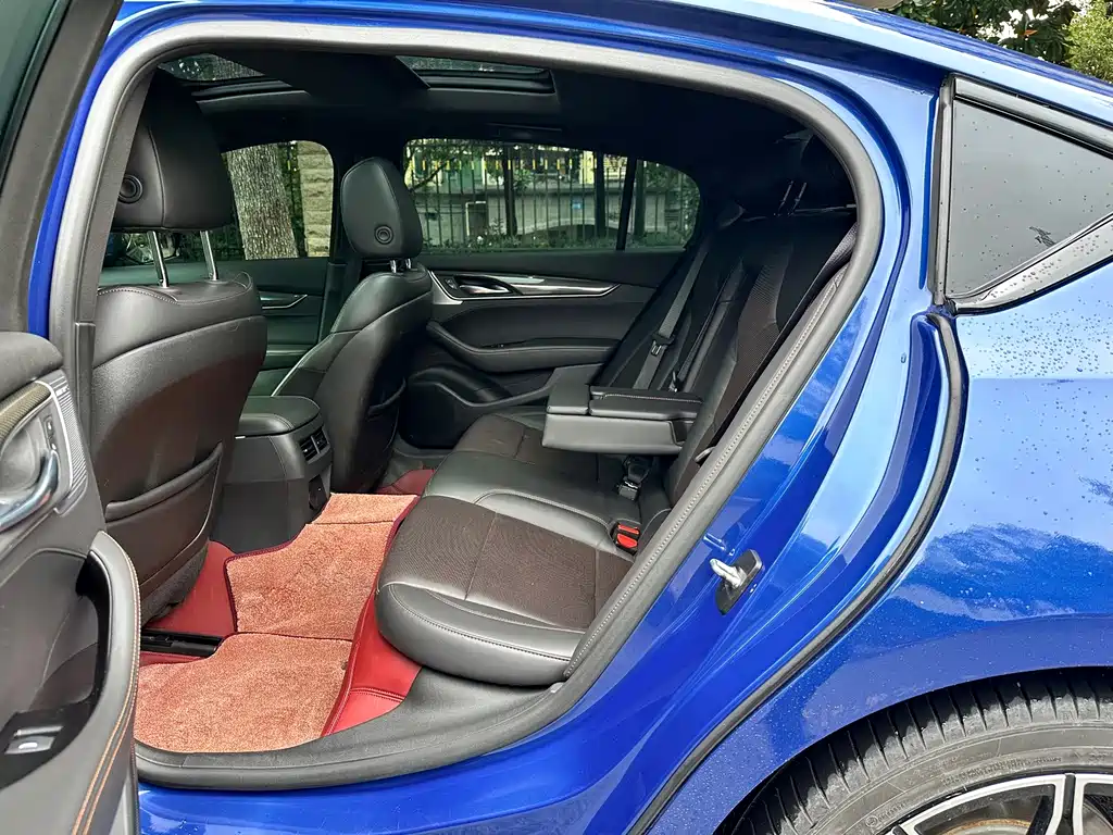 Cadillac CT5 — миниатюра 7